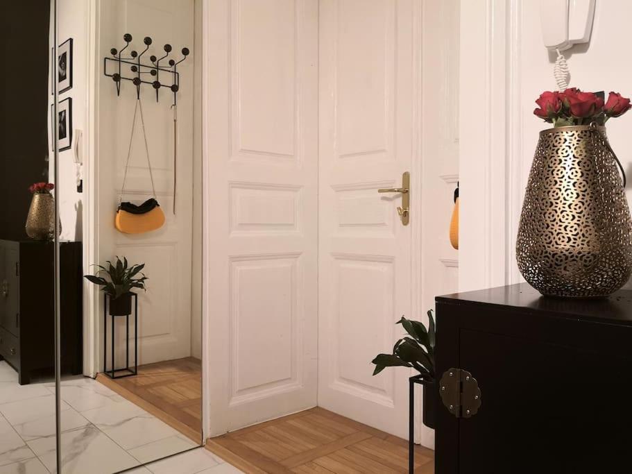 Simona'S Old Town Home / Free Parking Lubiana Esterno foto
